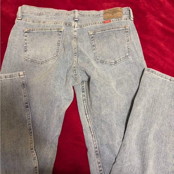 Wrangler Women's Light Blue Straight Leg Jeans - Picture 3 of 3